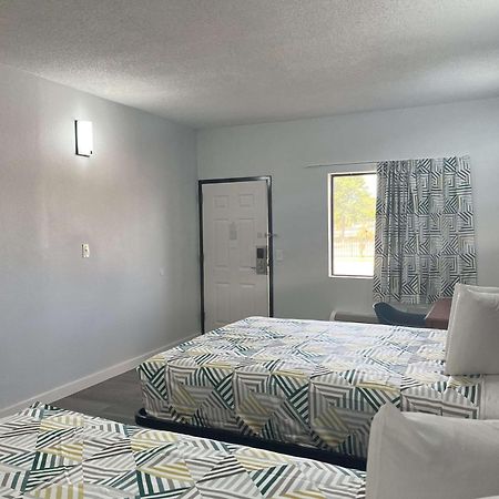 Motel 6 Cleveland, Ms - Delta State University Exterior photo