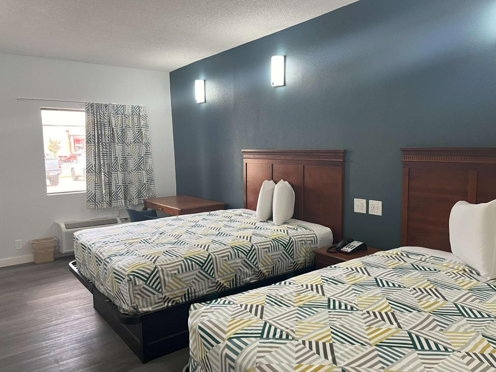 Motel 6 Cleveland, Ms - Delta State University Exterior photo