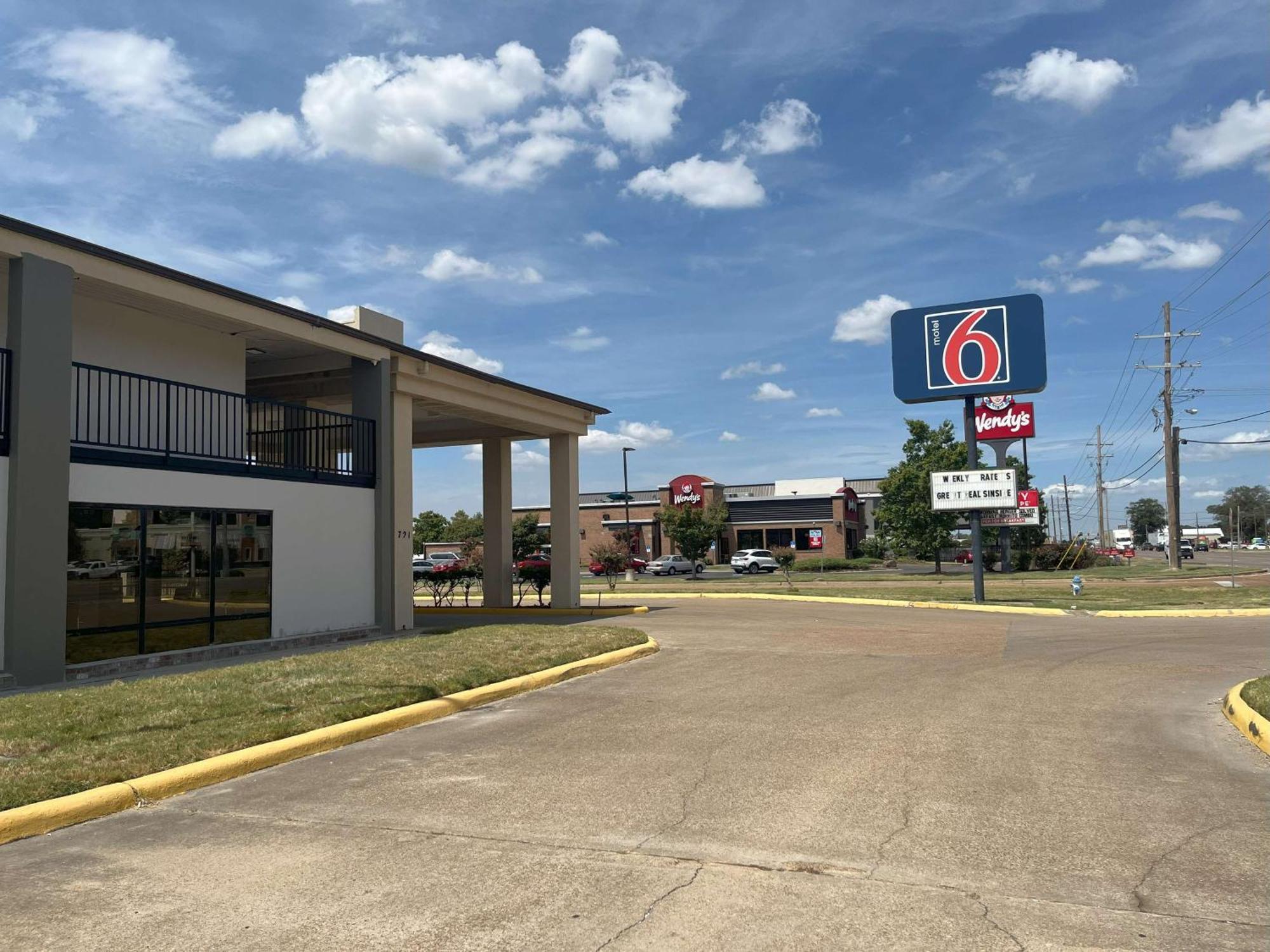 Motel 6 Cleveland, Ms - Delta State University Exterior photo