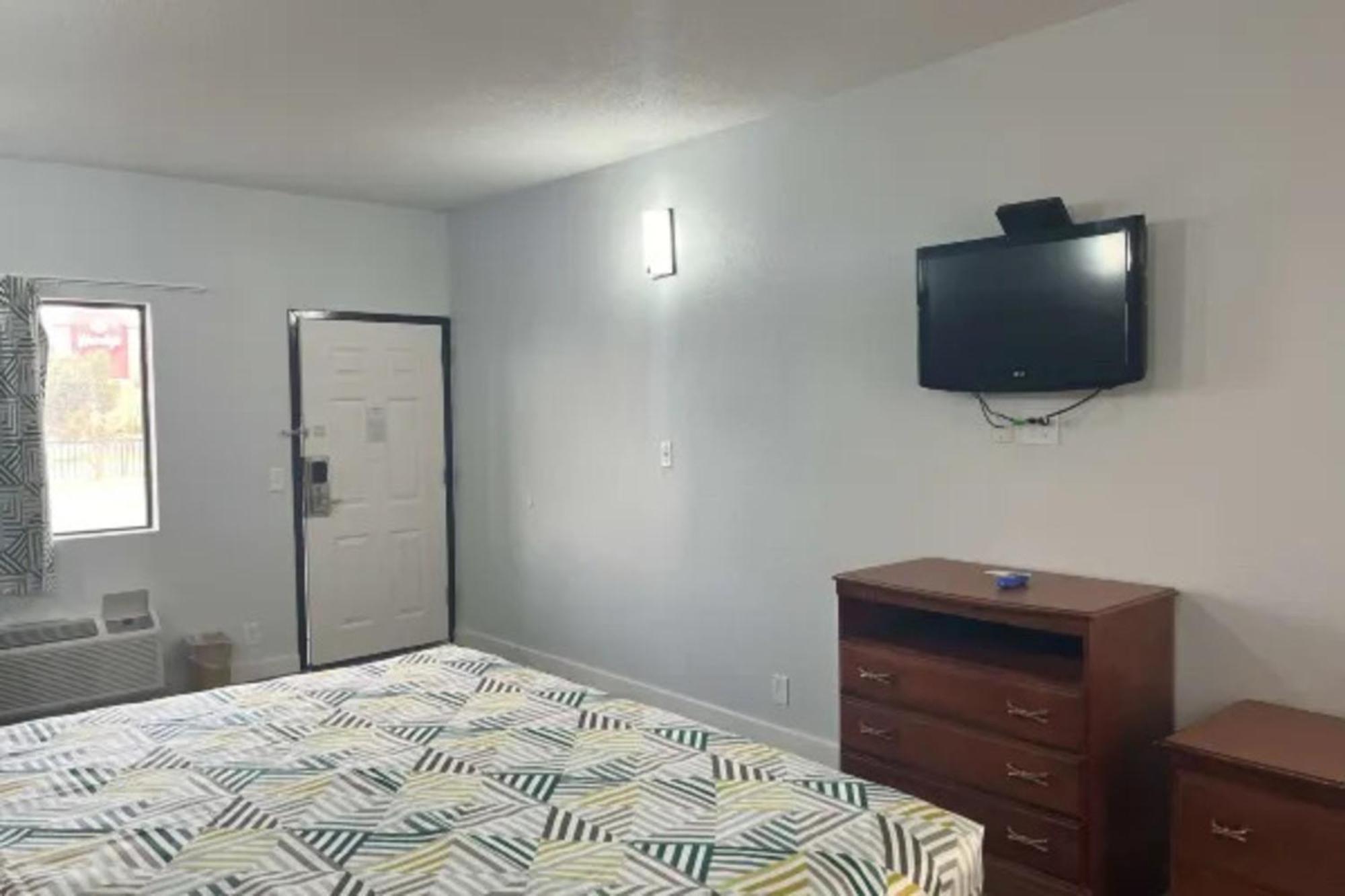 Motel 6 Cleveland, Ms - Delta State University Exterior photo