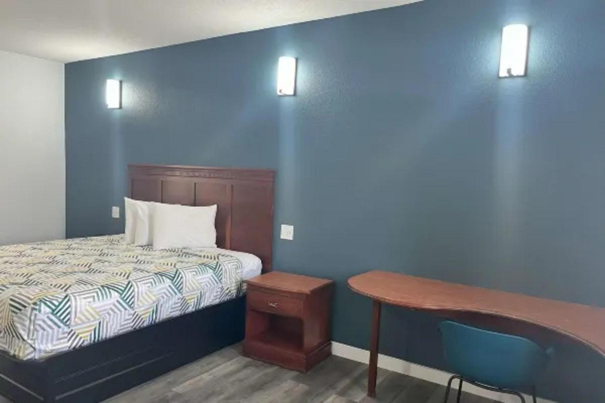 Motel 6 Cleveland, Ms - Delta State University Exterior photo